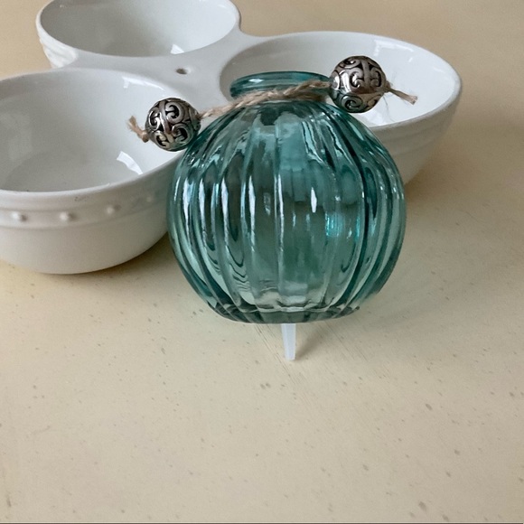 Blue Ribbed Glass Bud Vase Platter Decoration 🌹 - Picture 4 of 5